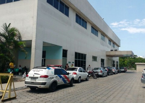 Criança atingida com tiro na cabeça continua em estado grave após cirurgia em Manaus