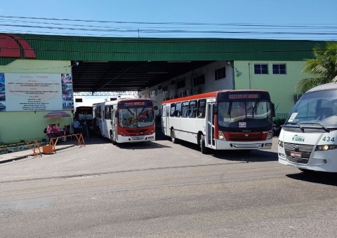 Greve dos rodoviários é suspensa em Manaus