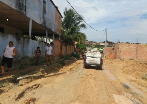 Em plena luz do dia, homem é executado a tiros em Manaus