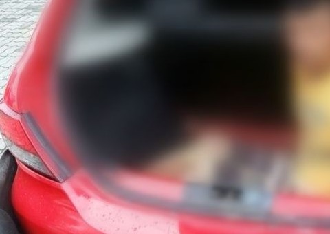 Trio é preso após bater e amarrar ladrão dentro de porta-mala em Manaus