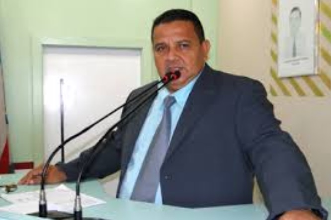 Ex-vereador é assassinado a tiros na frente da esposa no Amazonas