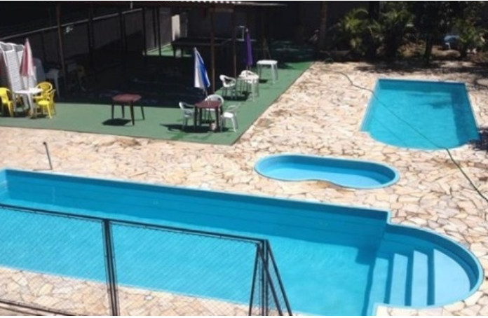 Primas de três e quatro anos morrem afogadas em clube