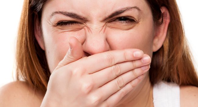 5 coisas que causam mal hálito