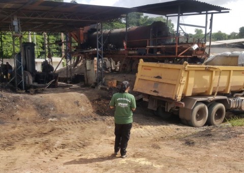 Duas fábricas de asfalto sem Licença Ambiental são interditadas no interior do Amazonas 