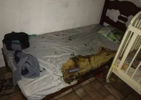 Mulher é presa após incendiar quarto e tentar matar os próprios filhos