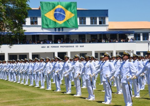 Marinha abre seleção para temporários com remuneração de até R$ 3,1 mil