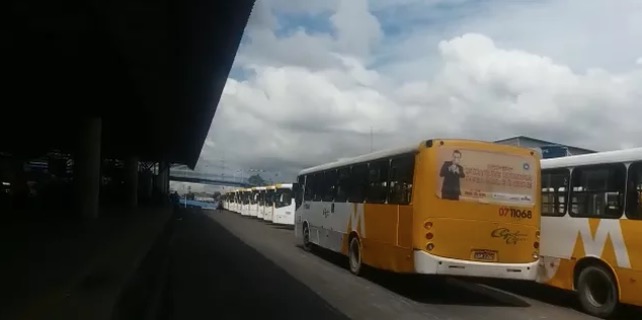 Greve-relâmpago de ônibus prejudica 2 mil pessoas em Manaus, diz Sinetram