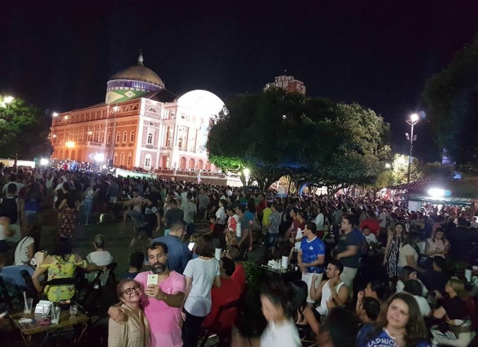 Tacacá na Bossa Especial Carnaboi reúne 5 mil pessoas no Largo São Sebastião
