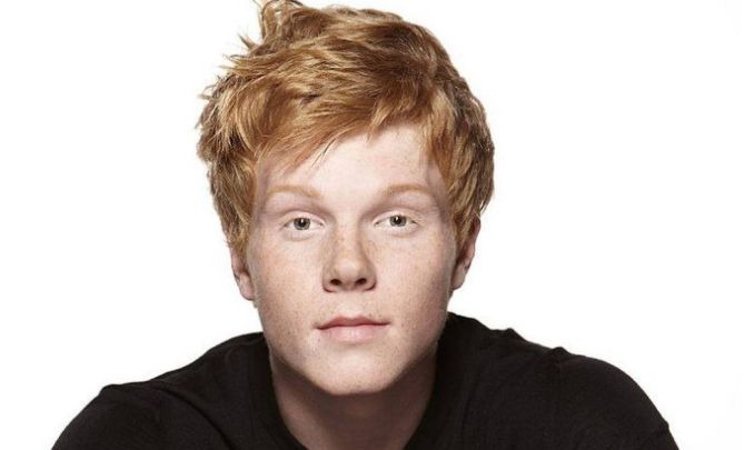 Astro da Disney, Adam Hicks é preso por assalto à mão armada