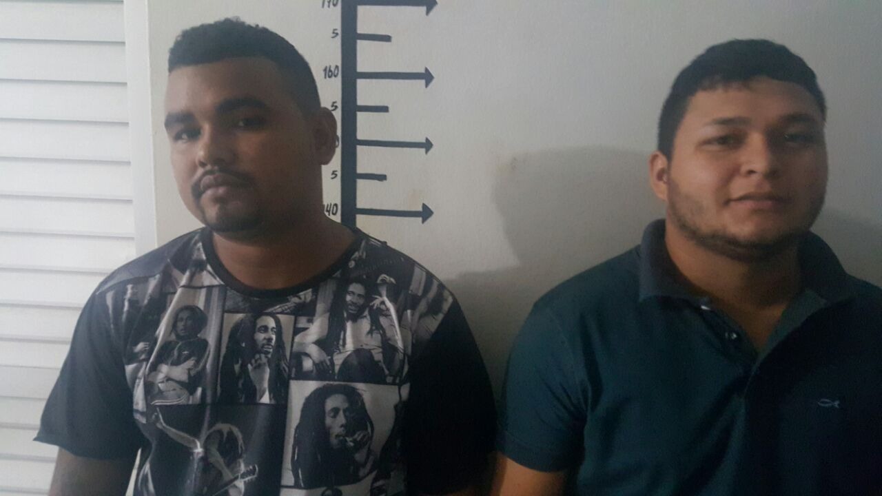 Dupla é presa com 346 trouxinhas de drogas e objetos roubados no Amazonas