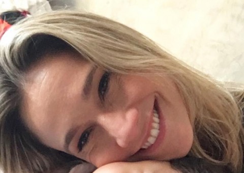 Fernanda Gentil posa com o ex-marido e filho: 'felizes'