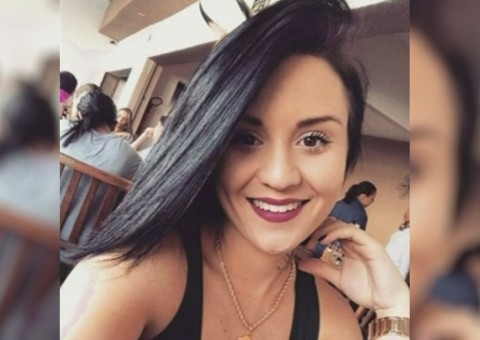 Mulher assassinada com recém-nascida nos braços levou mais de 30 tiros, diz polícia