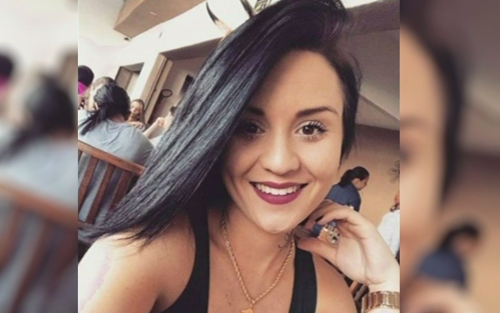 Mulher assassinada com recém-nascida nos braços levou mais de 30 tiros, diz polícia