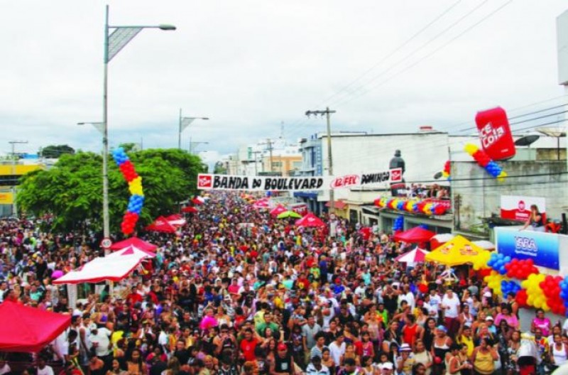 Esquenta da Banda do Boulevard interdita ruas em Manaus