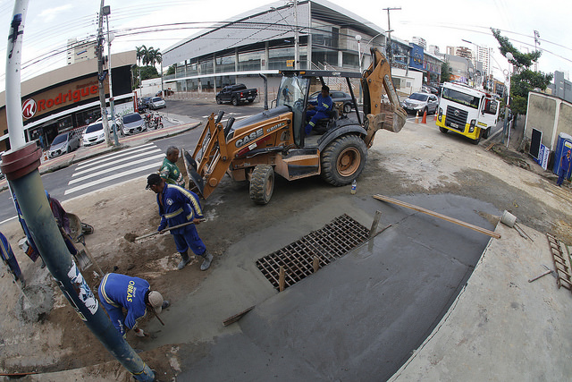 Prefeitura soluciona rompimento de drenagem causado por ligações clandestinas