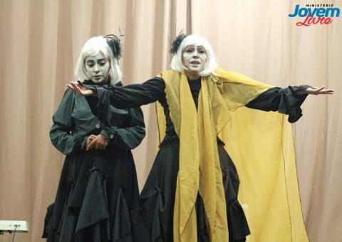 Companhia de Artes Jeová Nissi encena Esquecer e Crescer neste fim de semana