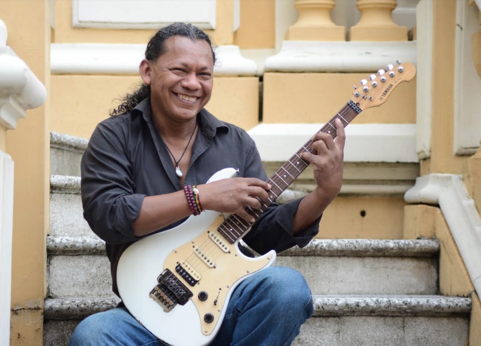 Lairton Oliveira realiza show 'Amazônia Instrumental' no Teatro Amazonas