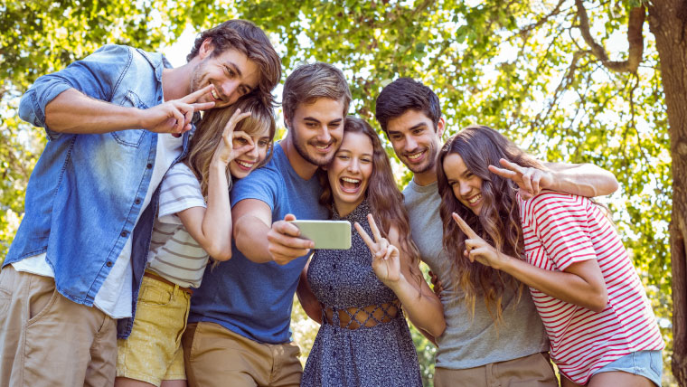 Adolescência agora vai até os 24 anos, diz estudo