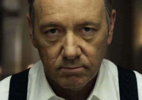 Irmão de Kevin Spacey revela estupros de pai e conta que ator e mãe 'eram como amantes'
