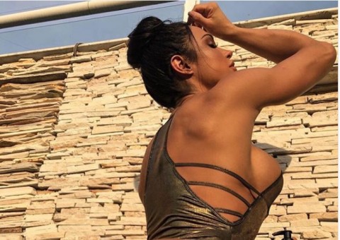 Gracyanne Barbosa faz foto picante e ostenta bumbum avassalador 