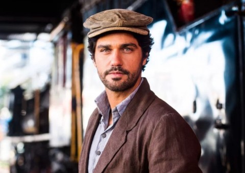 Protagonista da Globo ‘passa o rodo’ em atrizes da emissora