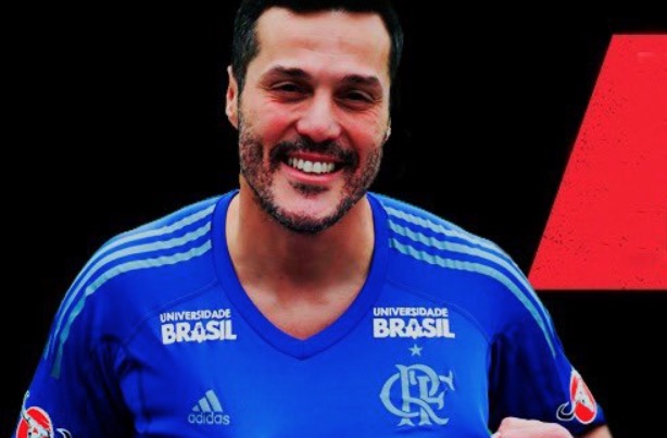 Flamengo anuncia retorno do goleiro Julio Cesar para encerrar a carreira