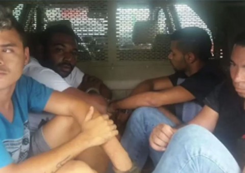 5 suspeitos de participação em chacina com 14 mortos são presos em cemitério