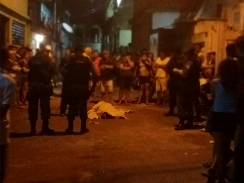 Mãe pede para filho retornar após fugir de casa, mas é morto a tiros em Manaus