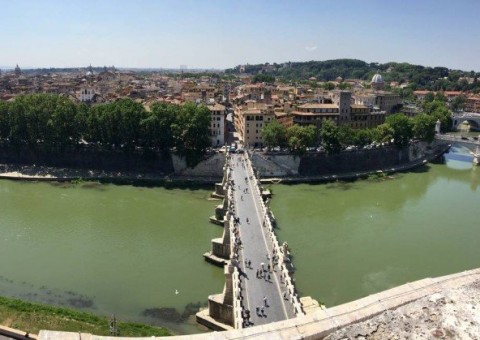 Brasileiro morre durante viagem de lua de mel à Itália