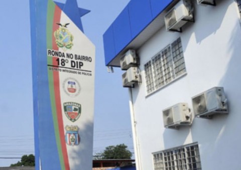 Em Manaus, suspeito de assaltar ônibus é preso enquanto tentava fugir pela janela