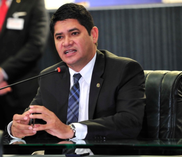 TCE mantém multa de R$ 23 milhões a Bi Garcia