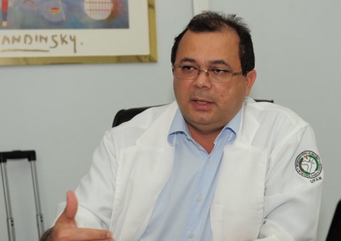 Justiça concede prisão domiciliar para ex-secretário Pedro Elias