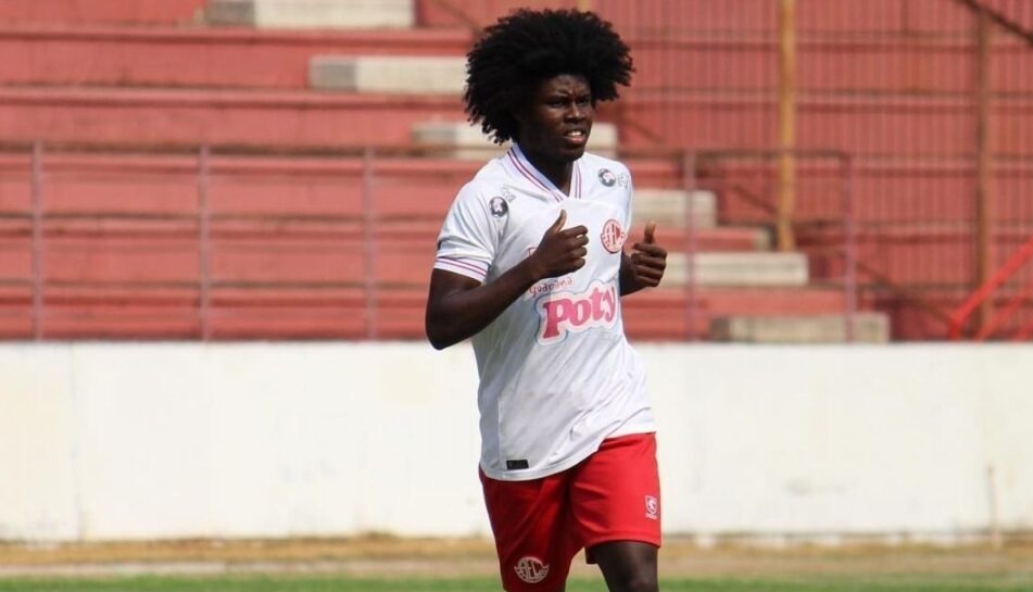 Parintins FC anuncia chegada por empréstimo do meia Emerson Vagalume