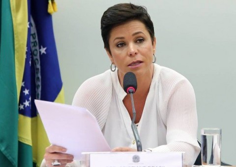 Cristiane Brasil vai ao STF e contesta decisão que impediu posse no ministério
