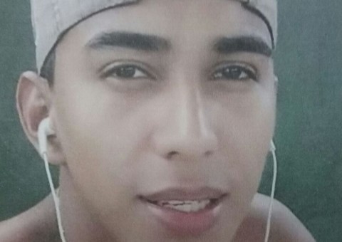 Família descobre que jovem desaparecido morreu após se chocar com caminhão em Manaus