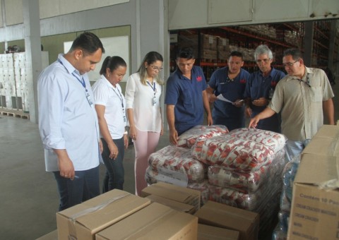 Abastecimento de merenda escolar da rede municipal deve ser concluído ate sexta-feira