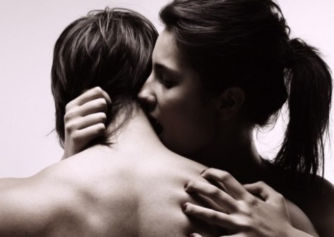 Café e sexo aumentam risco de aneurisma cerebral, aponta estudo