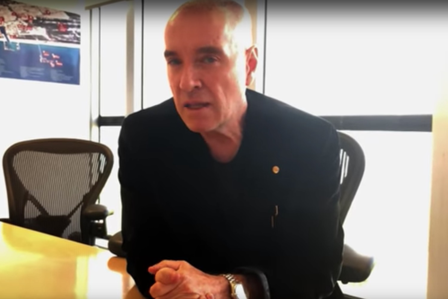 De bilionário a preso em Bangu, Eike Batista reaparece como 'youtuber' 