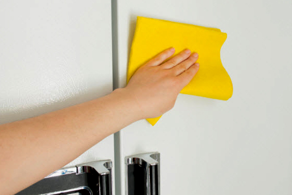 Aprenda a branquear eletrodomésticos amarelados com 3 receitas simples