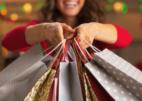 Shopping de Manaus realiza super bazar com até 70% de desconto