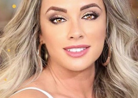 Juju Salimeni posta foto, é chamada de gorda por seguidora e rebate