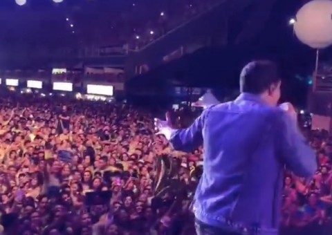 Wesley Safadão lota Sambódromo com show inédito em Manaus