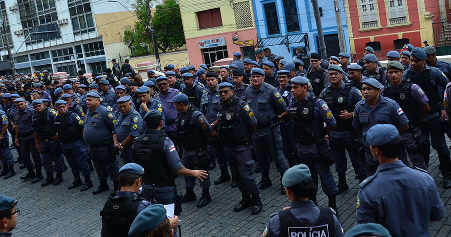 Operação Alegoria Proibida fiscaliza bandas que levaram 65 mil pessoas às ruas de Manaus