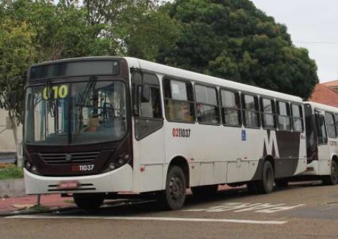 Rodoviários fazem paralisação surpresa nesta segunda em Manaus