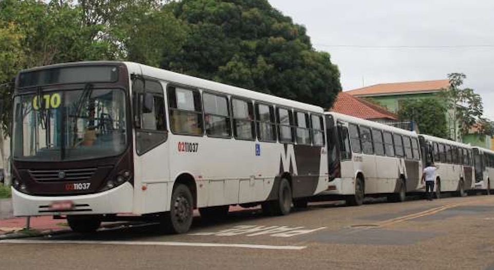 Mais de 20 mil pessoas são afetadas por greve de ônibus em Manaus