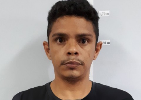 Foragido que cumpria pena por tráfico é recapturado dentro de residência em Manaus