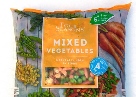 Mulher encontra pedaços de rato em legumes de supermercado