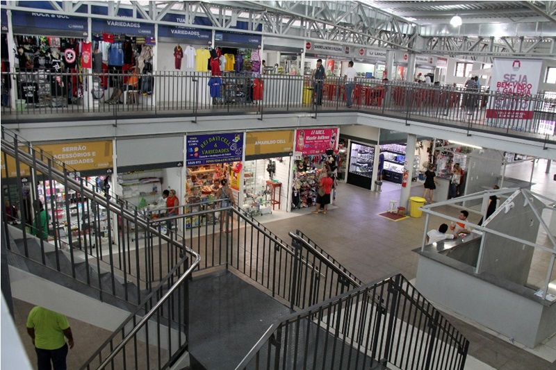 Prefeitura de Manaus realiza ações de sensibilização ambiental nas galerias populares