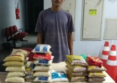 Procurado por estupro é preso após furtar alimentos de lanchonete em Manaus