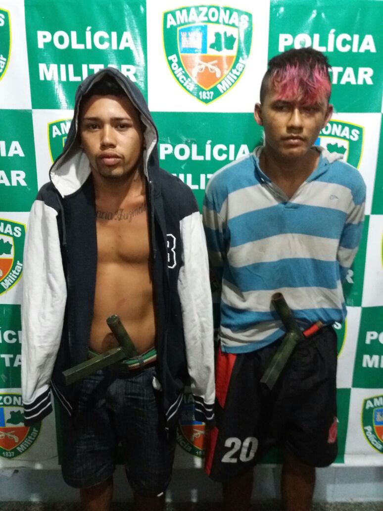 Novinhos com drogas são ‘dedurados’ por GPS de moto roubada e acabam presos em Manaus